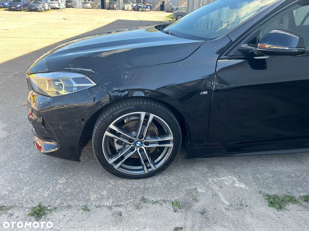 BMW Seria 1 118d Edition M Sport Shadow - 24