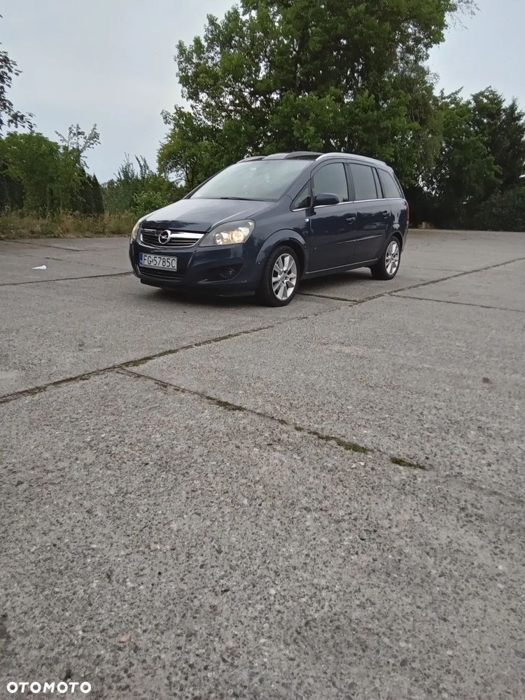 Opel Zafira 1.9 CDTI Cosmo - 1