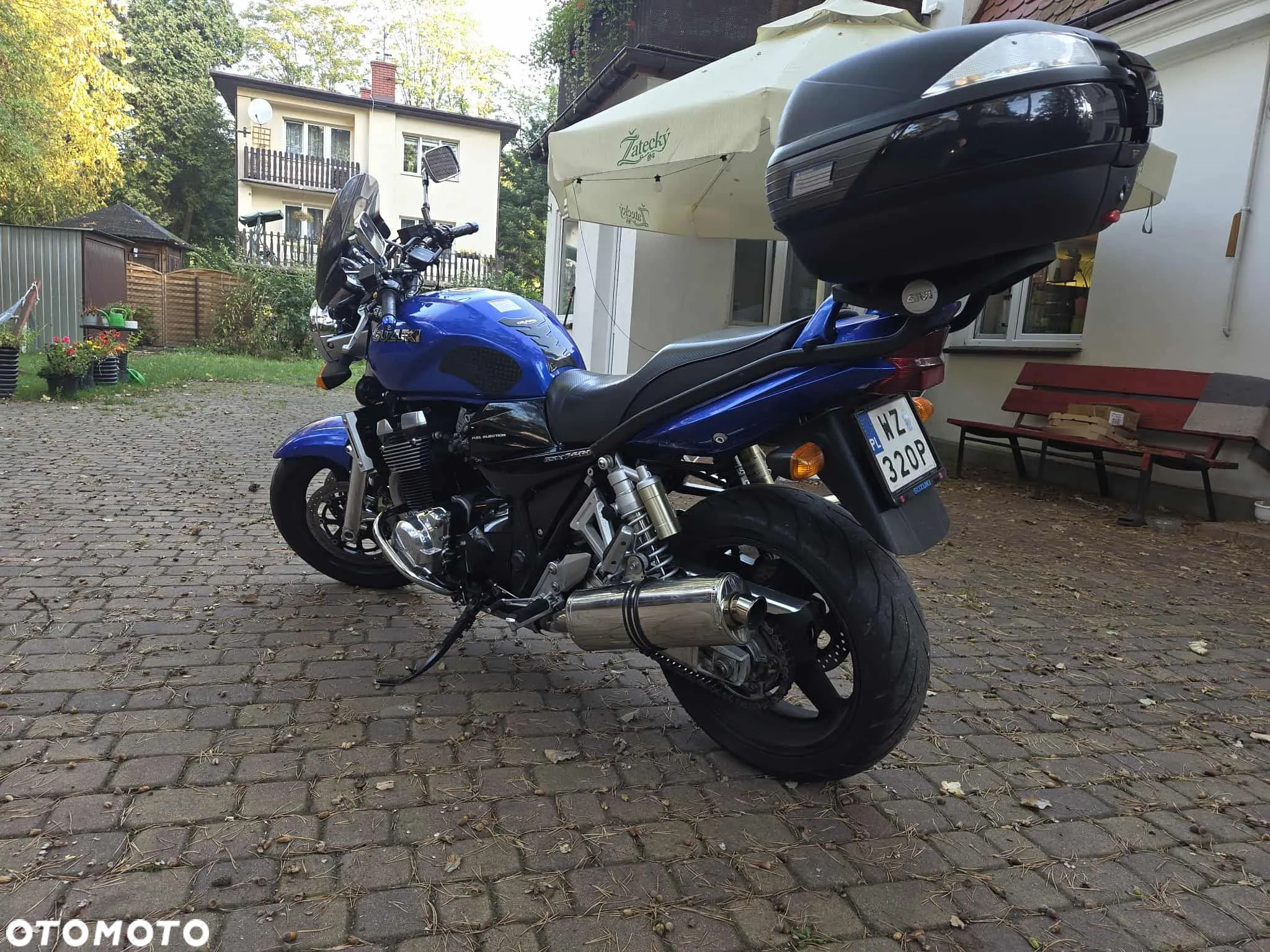 Suzuki GSX - 6