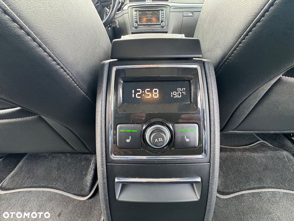 Skoda Superb 2.0 TDI Elegance DSG - 16