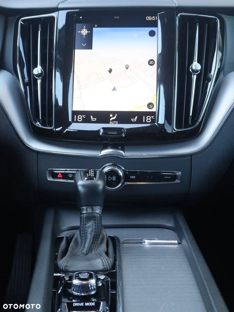 Volvo XC 60 T5 GPF AWD Inscription - 12