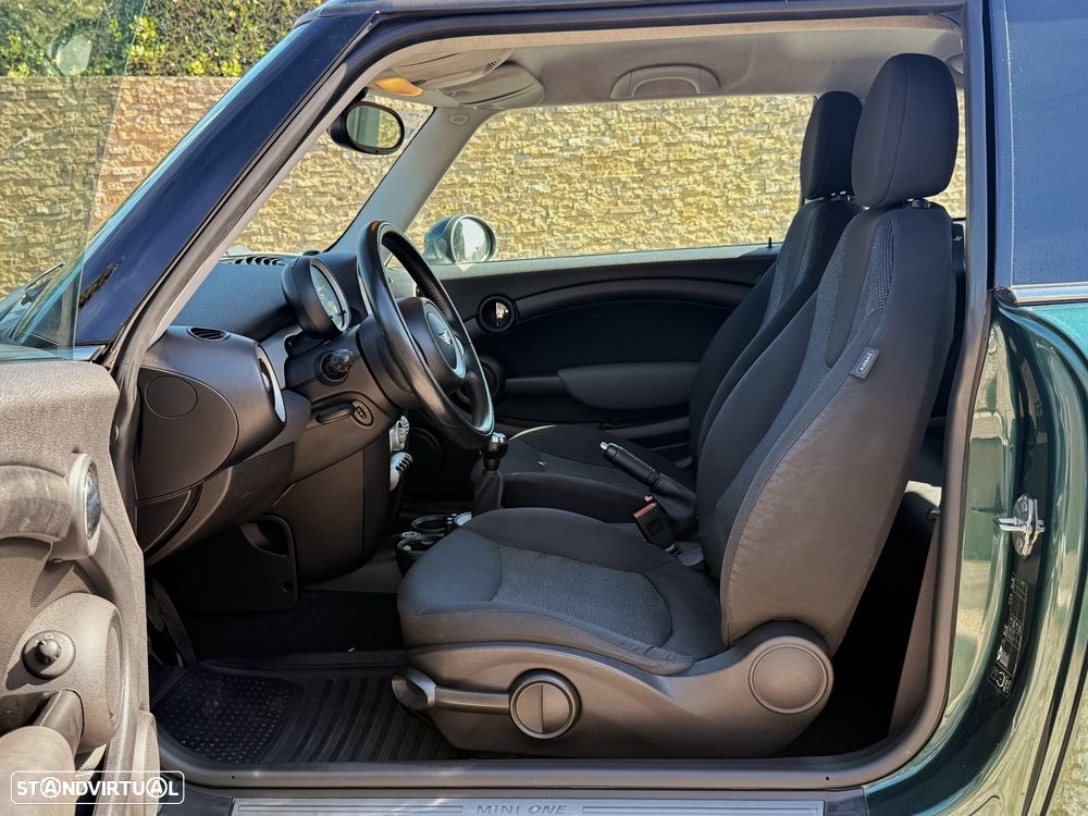 MINI 3 Portas One 1.4 - 15