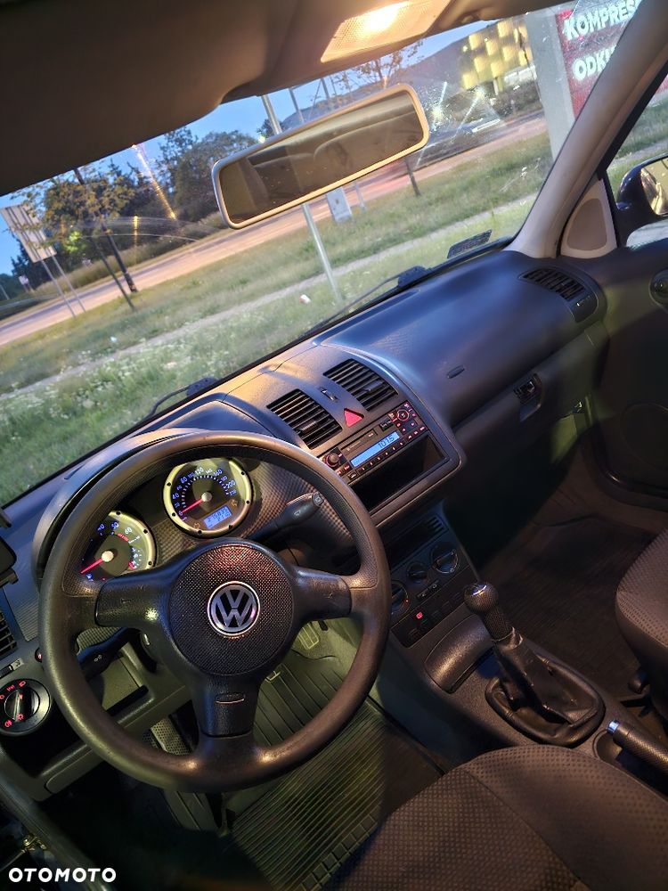 Volkswagen Polo - 5
