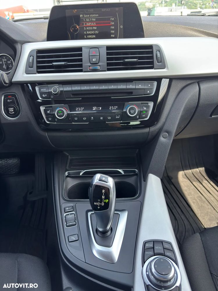 BMW Seria 3 318d Aut. - 14