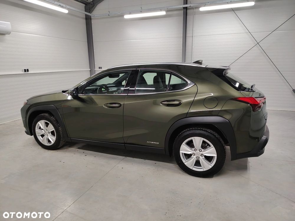 Lexus UX 250h Elegance 2WD - 9