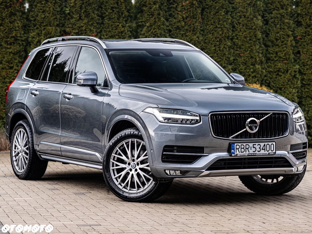Volvo XC 90 B5 D AWD Geartronic Momentum Pro - 2