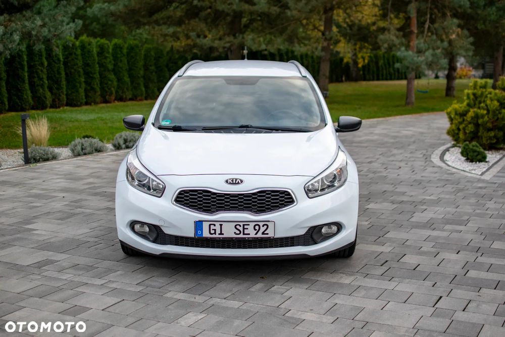 Kia Ceed - 9