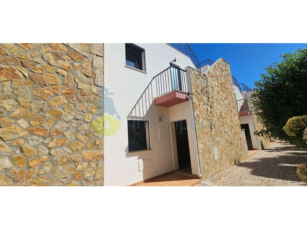 Albufeira, Guia! Esta renovada e excelente moradia duplex em banda ... - Grande imagem: 2/36