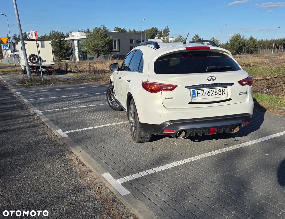 Infiniti QX70 3.0d AWD Ultimate - 4