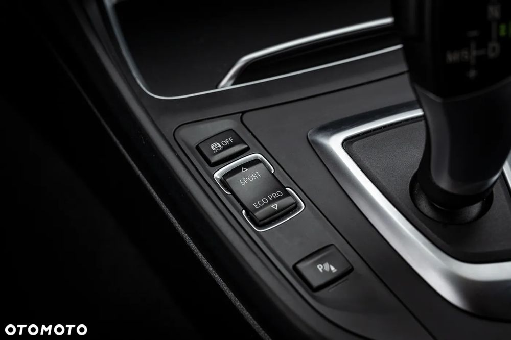 BMW Seria 1 118i GPF M Sport - 26
