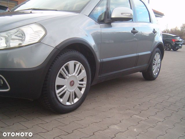 Fiat Sedici - 11