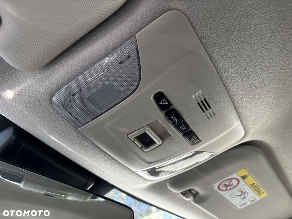 Toyota Corolla 1.8 Hybrid Comfort - 37