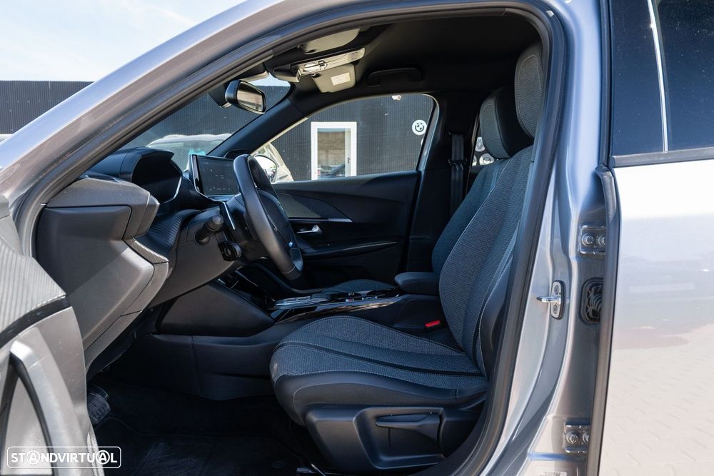 Peugeot 2008 1.2 PureTech Allure - 14