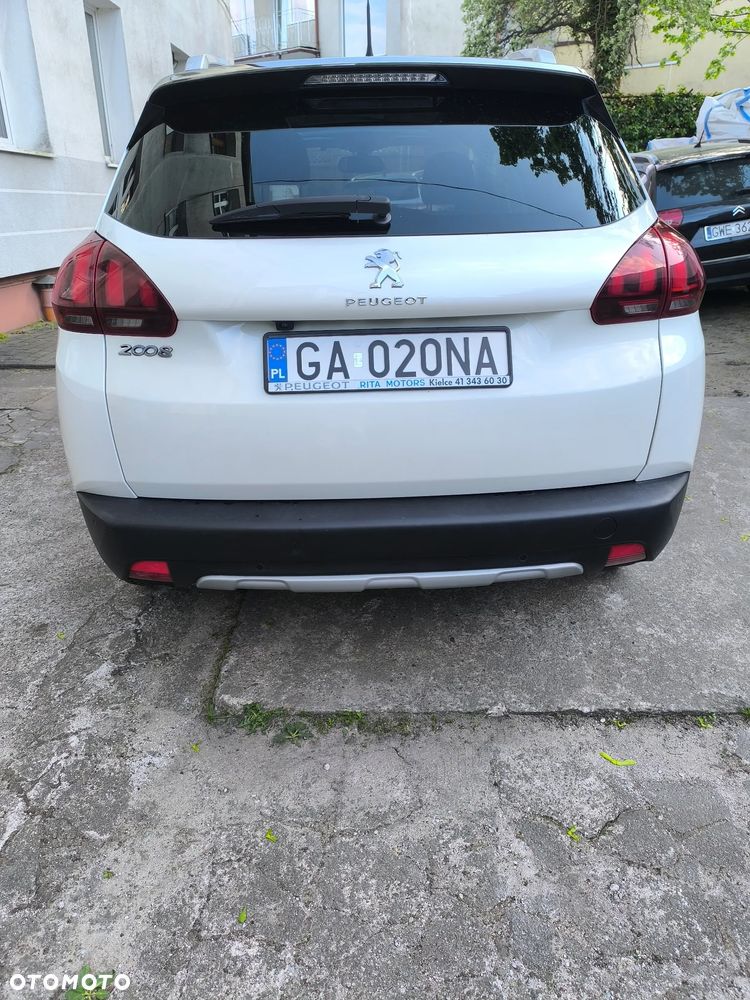 Peugeot 2008 1.2 Pure Tech Allure S&S EAT6 - 8