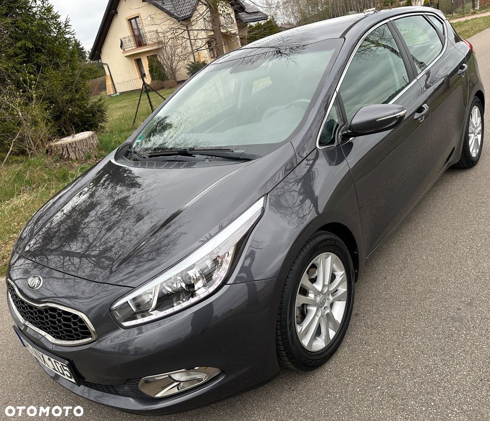 Kia Ceed 1.6 GDI Platinum Edition - 4