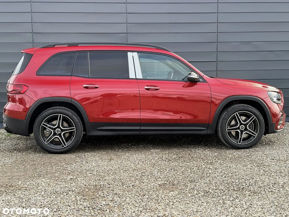 Mercedes-Benz GLB 220 mHEV 4-Matic AMG Line 8G-DCT - 9