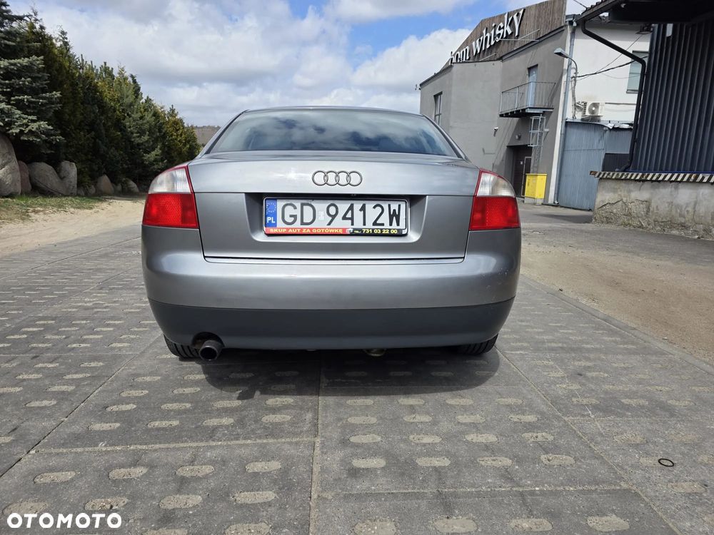 Audi A4 Limousine - 9