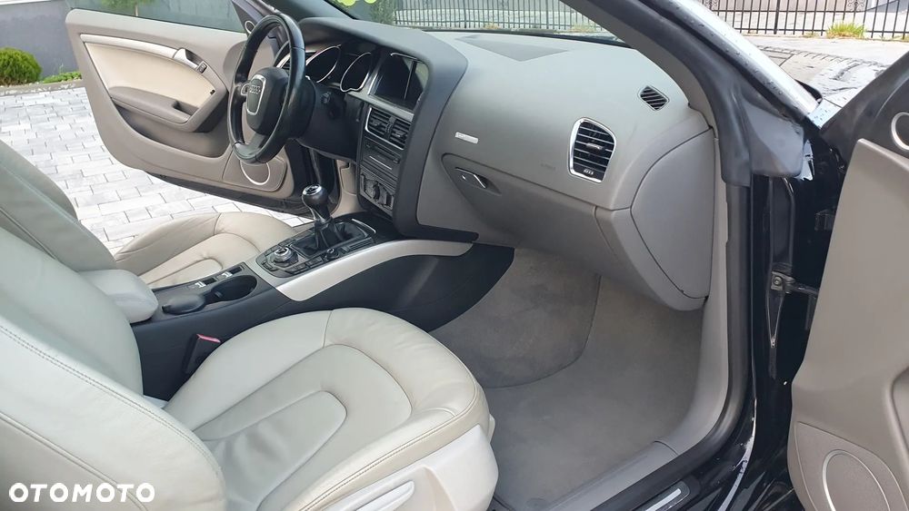 Audi A5 Cabrio - 15