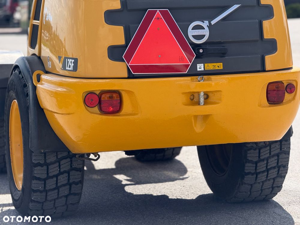 Volvo L25F - 7