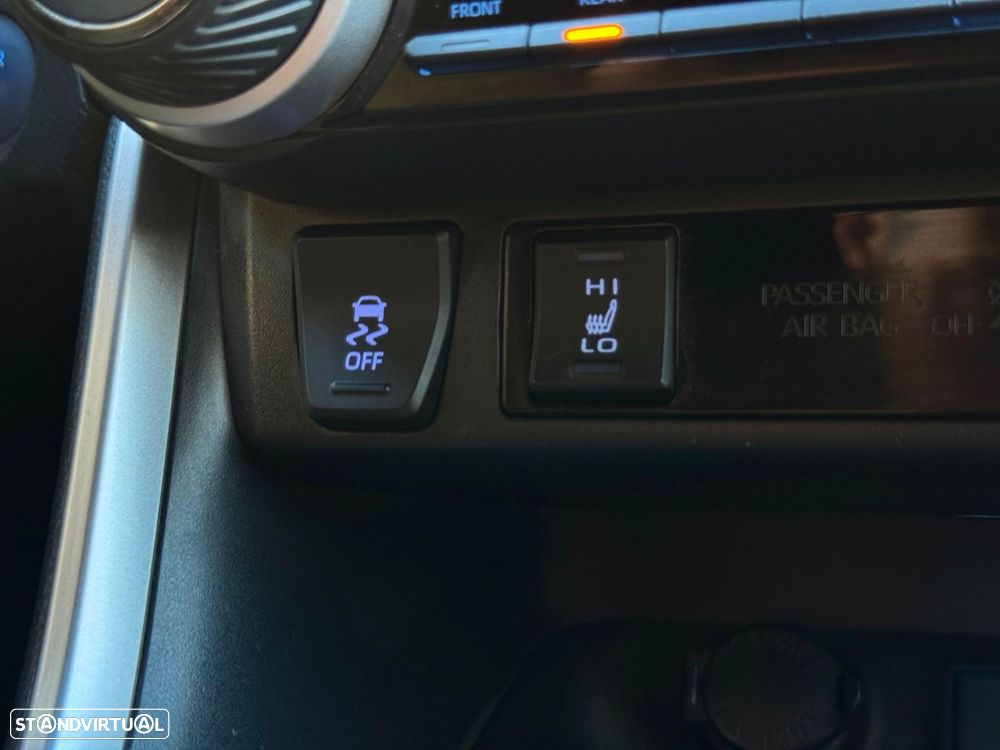 Toyota RAV4 2.5 HDF Black Edition - 19