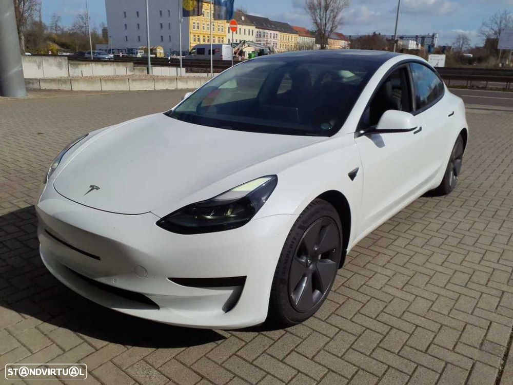 Tesla Model 3 Standard Range Plus RWD - 5
