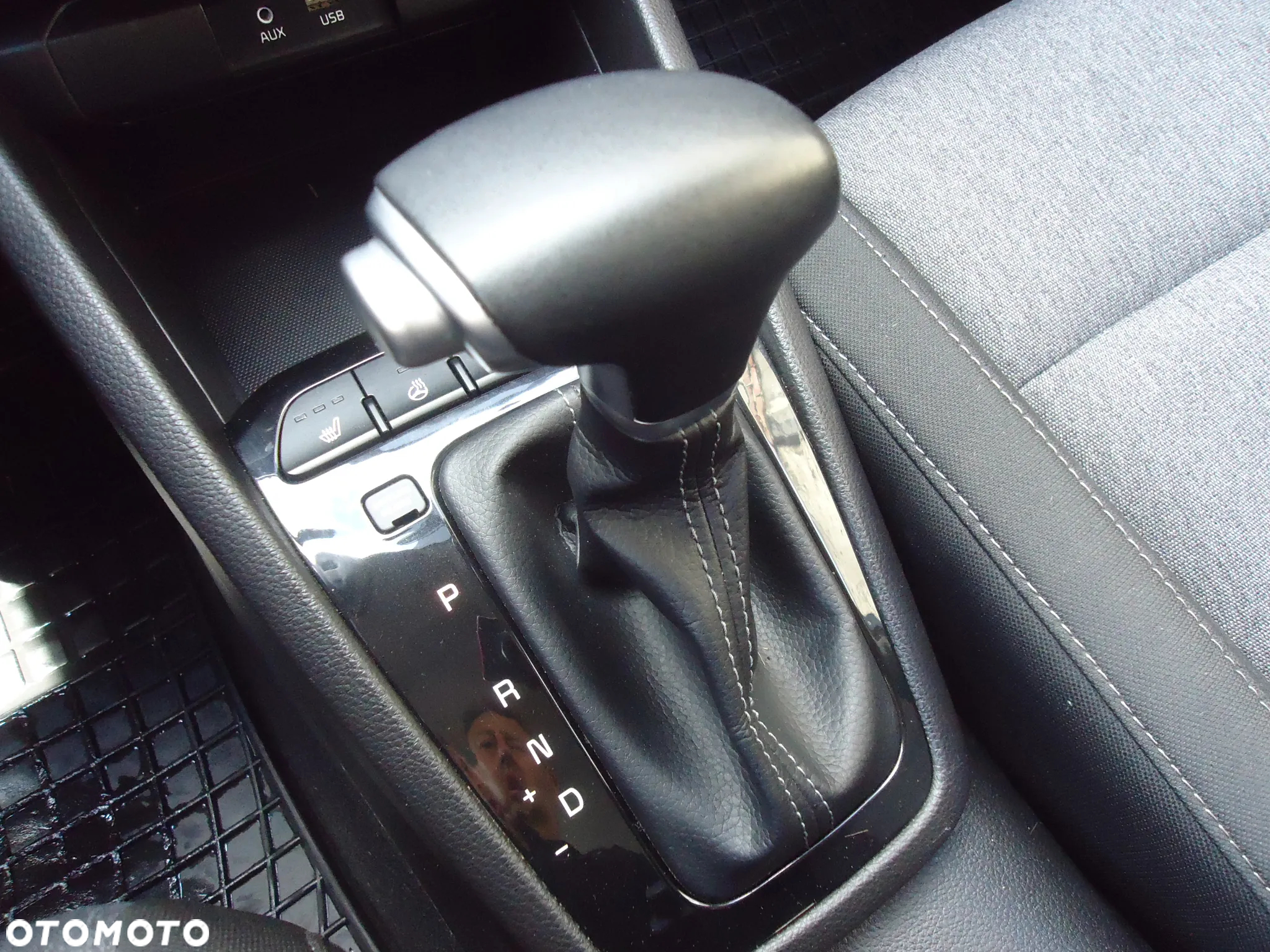 Kia Stonic 1.4 M - 11
