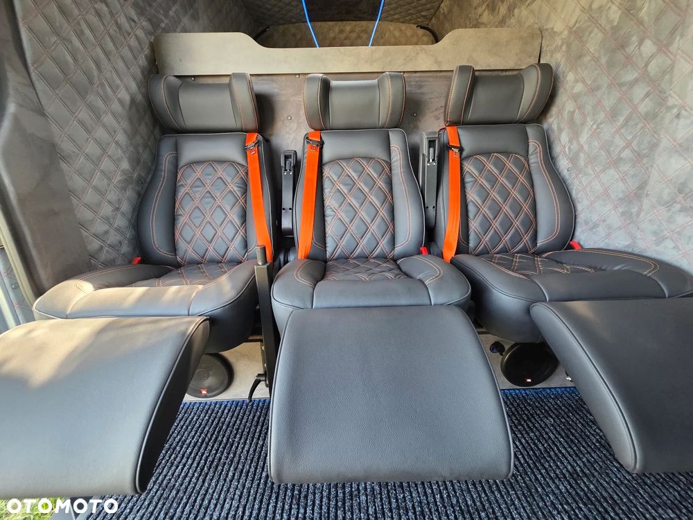 Mercedes-Benz Sprinter - 31
