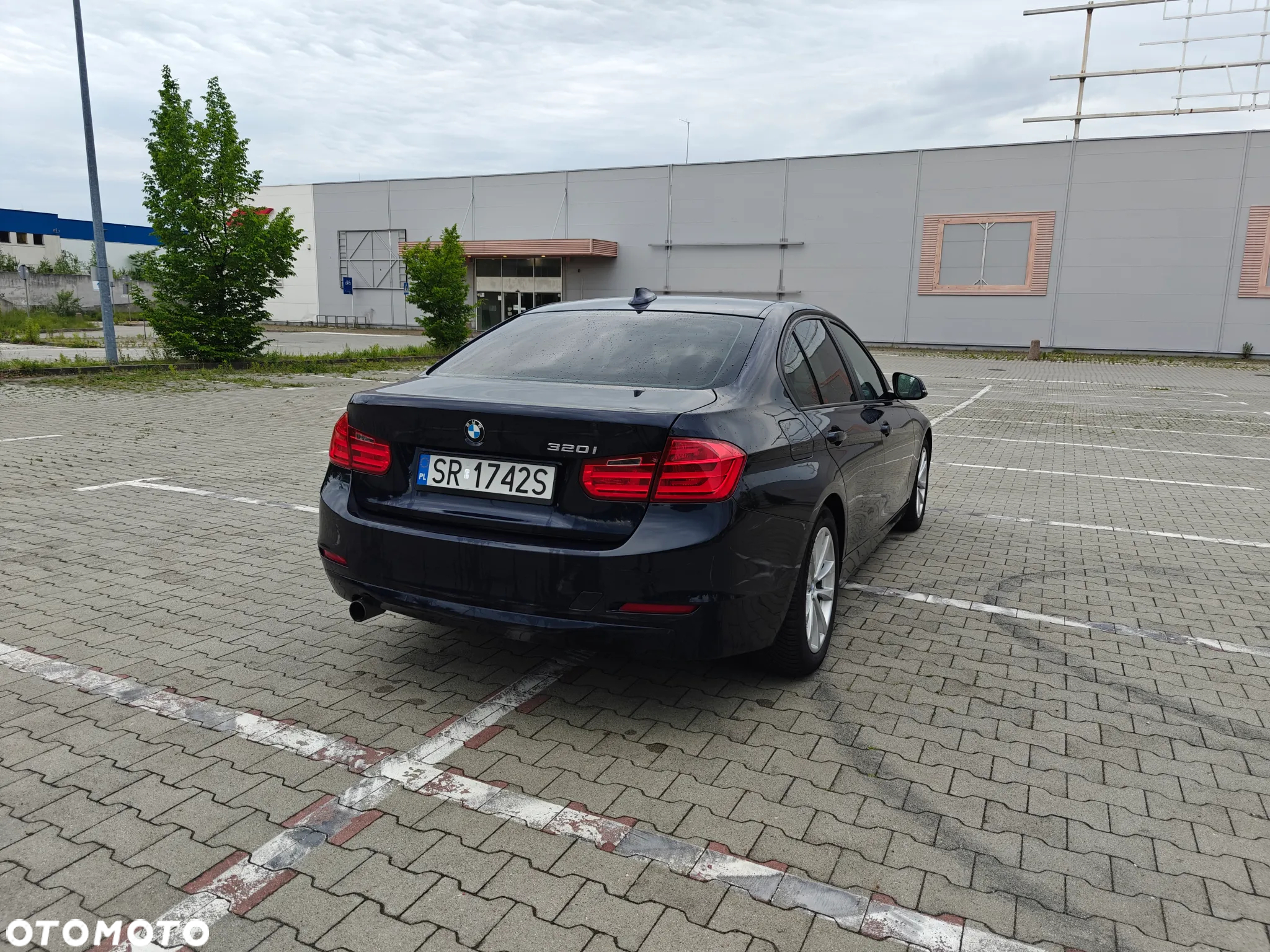 BMW Seria 3 320i - 7