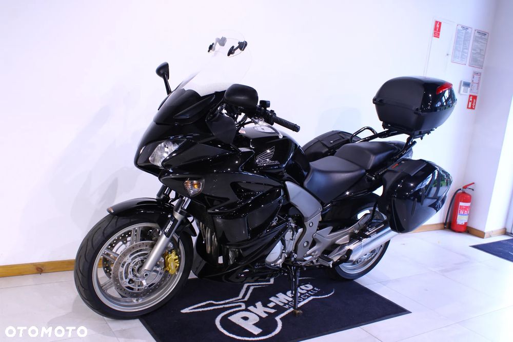 Honda CBF - 4