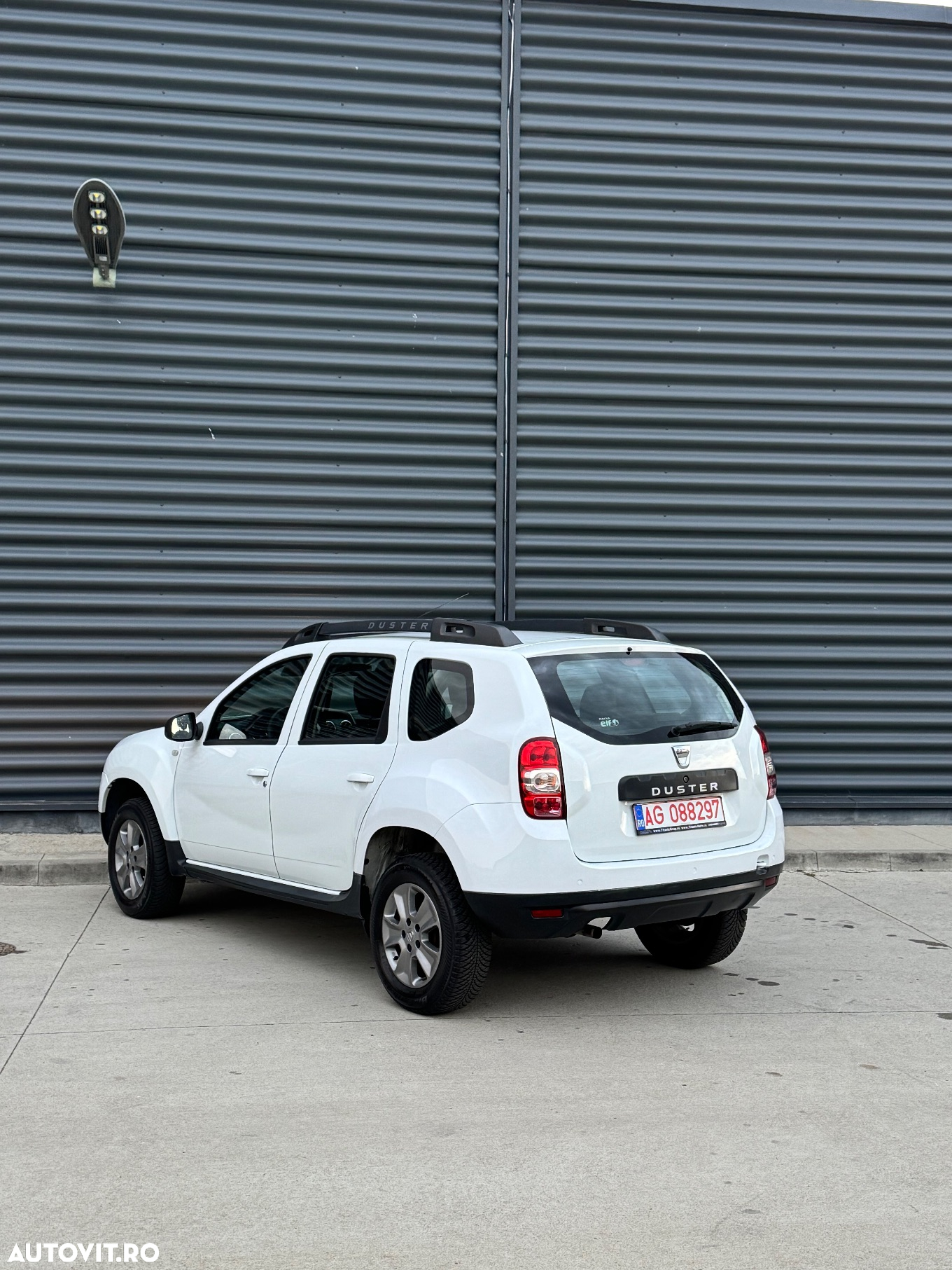 Dacia Duster SCe 115 4x2 Prestige - 4