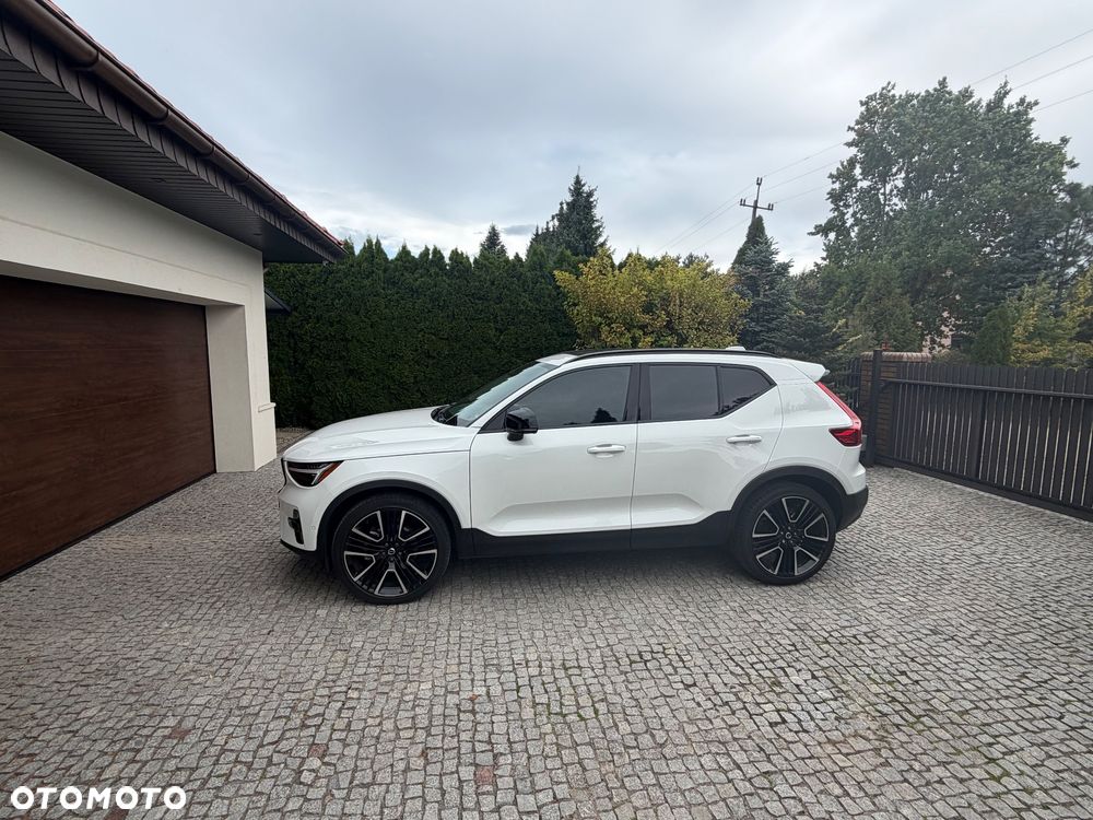 Volvo XC 40 B5 AWD Ultimate Dark - 2