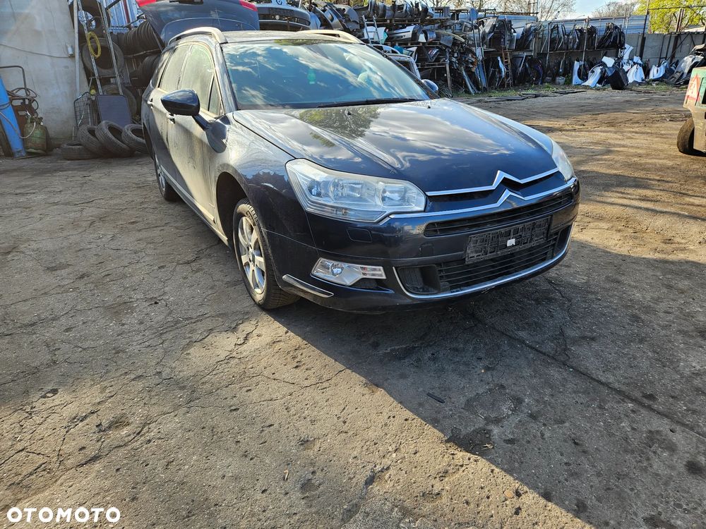 Citroen C5 2.0 103 Kw benzyna. automat na części Alfa Romeo 147 robię na podwórku kurwa no mam takiego tutaj właśnie otwieram go ubiorę wszystko - 1