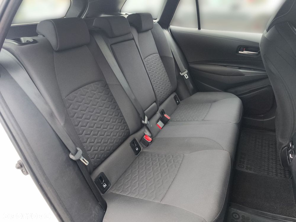 Toyota Corolla 1.8 Hybrid Comfort - 12