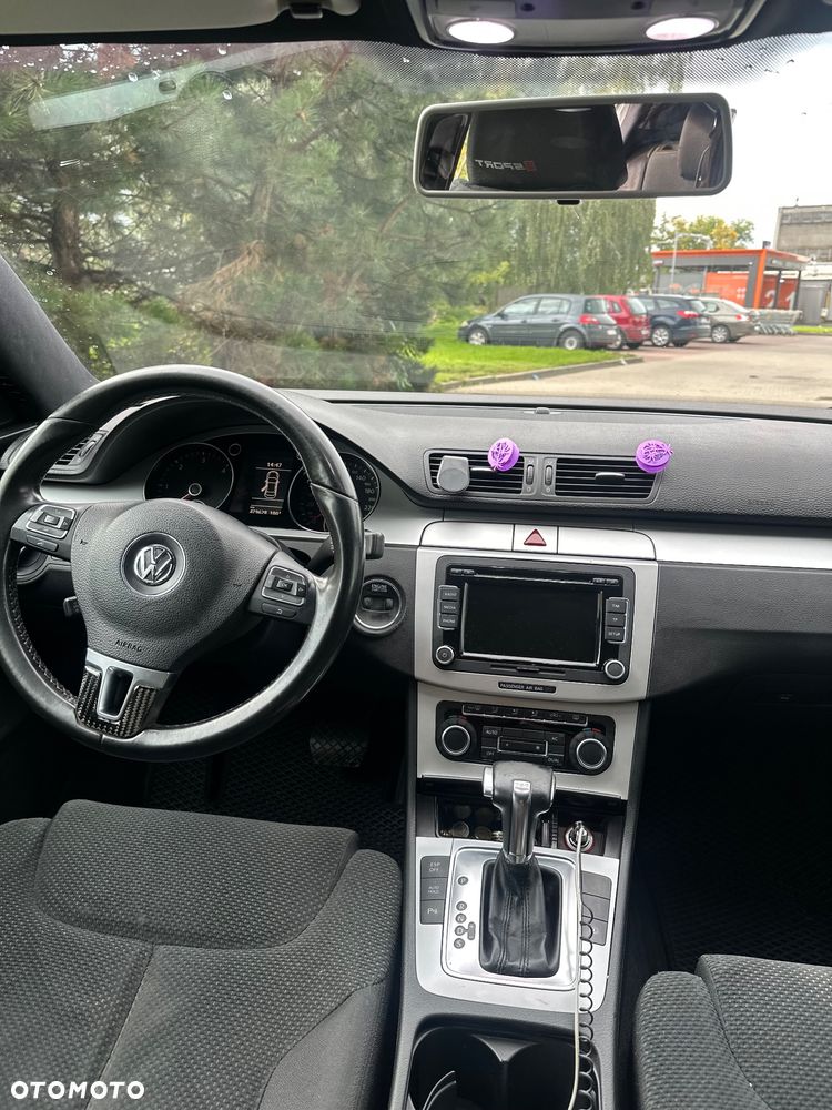 Volkswagen Passat 2.0 TDI Comfortline DSG - 10