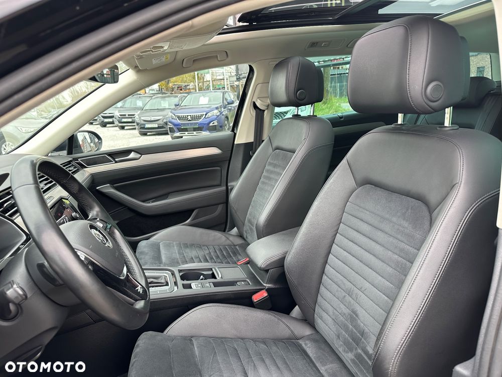 Volkswagen Passat 2.0 TDI SCR DSG Comfortline - 10