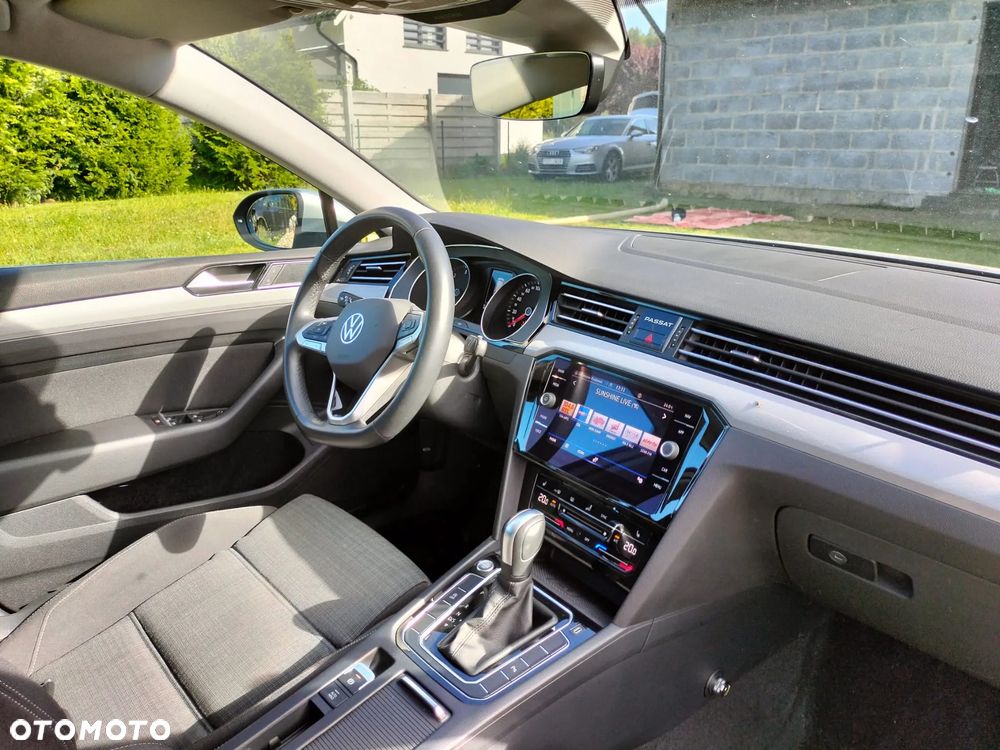 Volkswagen Passat 2.0 TDI SCR DSG - 10