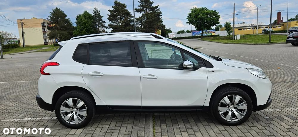 Peugeot 2008 PureTech 82 Allure - 18