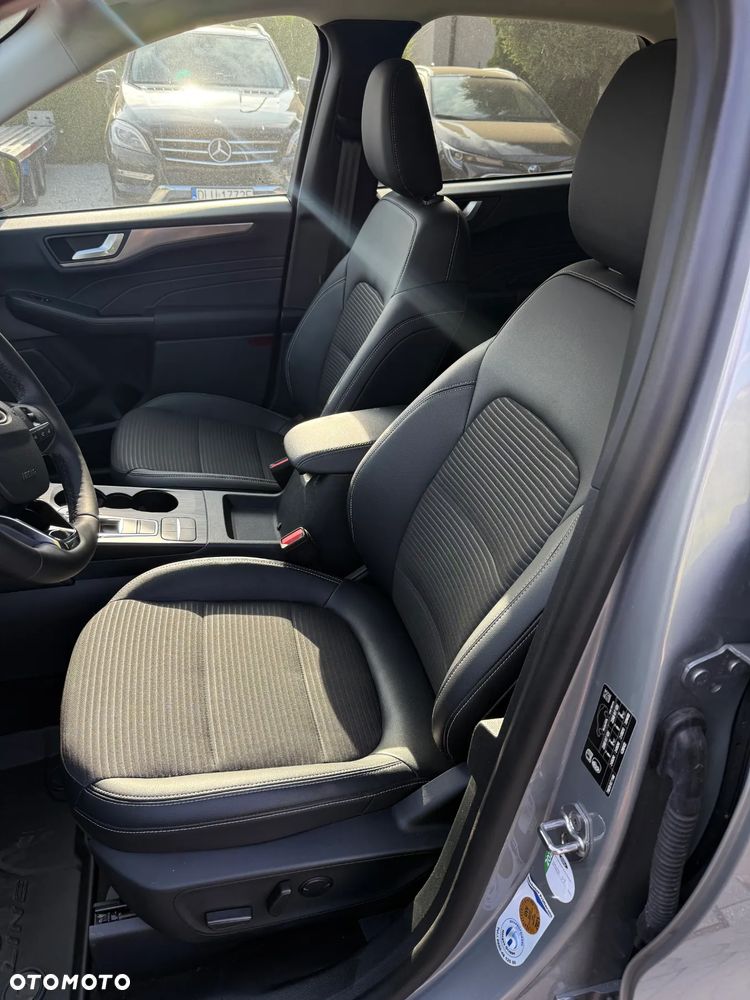 Ford Kuga 2.5P PHEV FWD Titanium X - 13