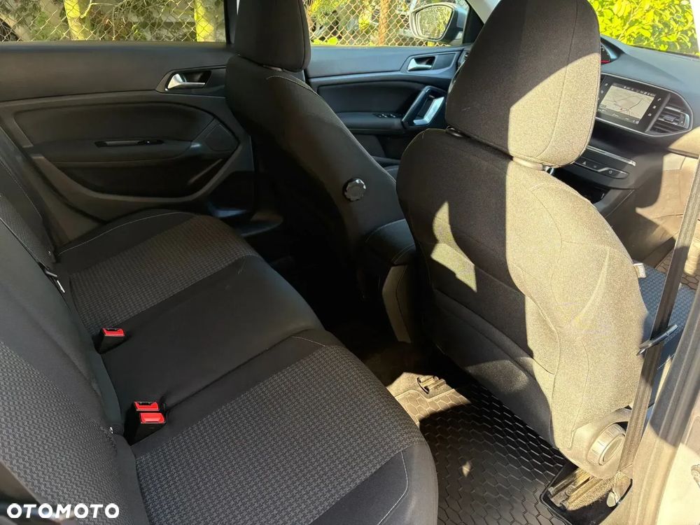 Peugeot 308 1.5 BlueHDi Active Pack Business S&S - 5
