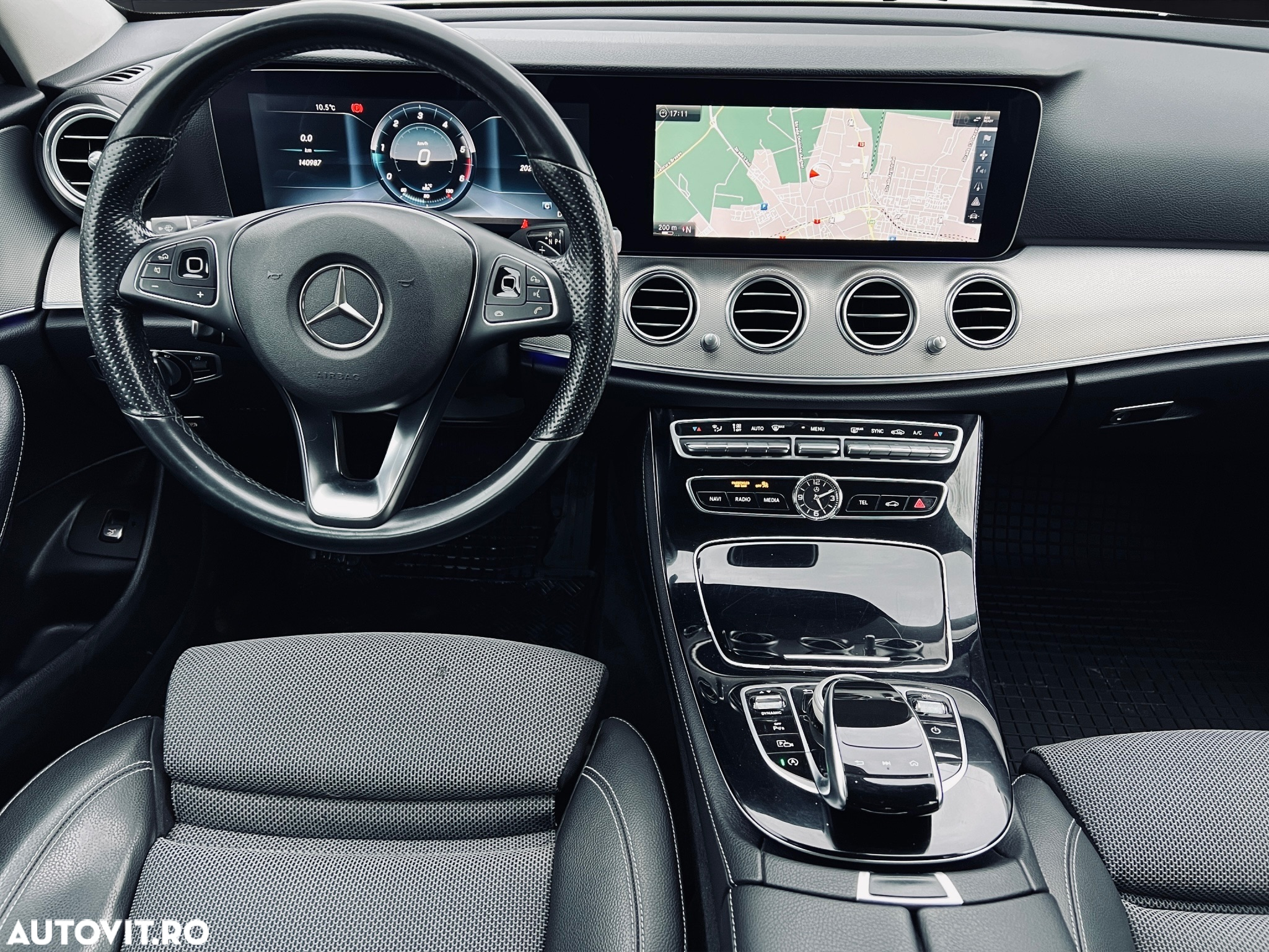 Mercedes-Benz E - 11