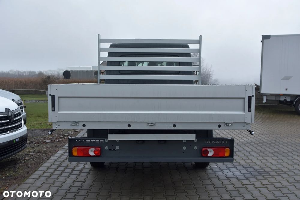 Renault Master Doka Brygadowa 7 osób 170KM 3900x2200x400 - 4
