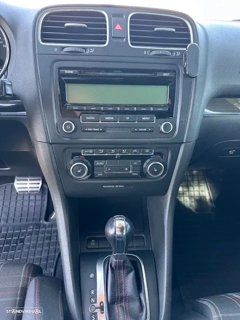 VW Golf 2.0 GTI DSG - 10