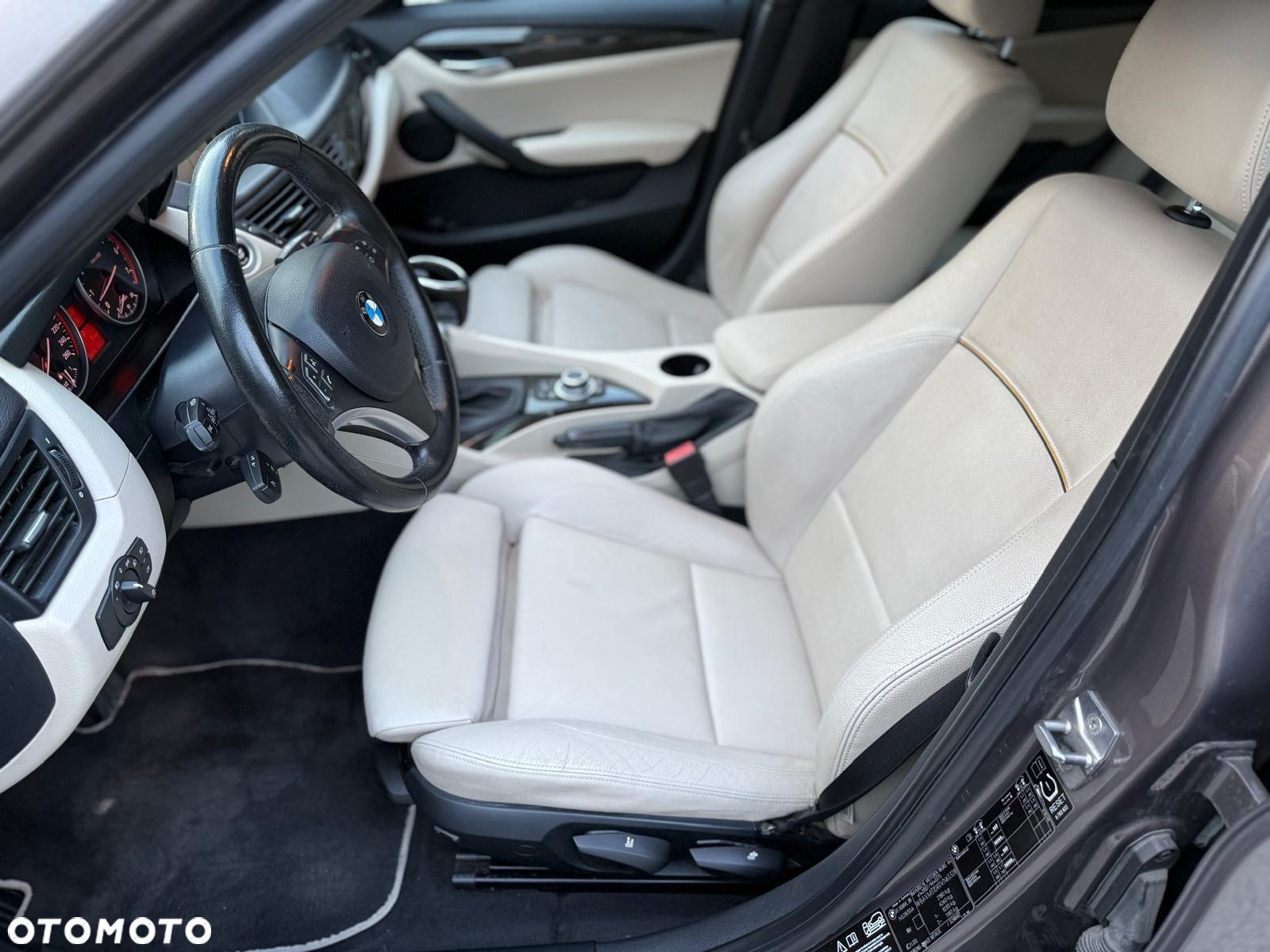 BMW X1 xDrive28i - 14
