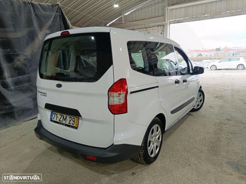 Ford Tourneo Courier 1.5 TDCi Ambiente - 3