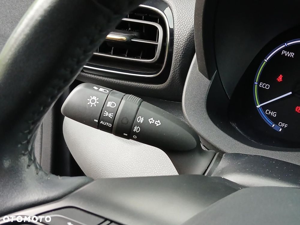 Toyota Yaris Cross Hybrid 1.5 Premiere Edition - 30