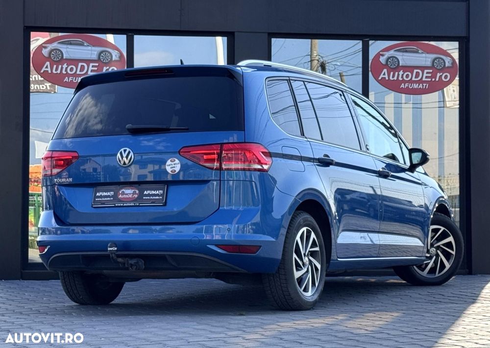 Volkswagen Touran - 5