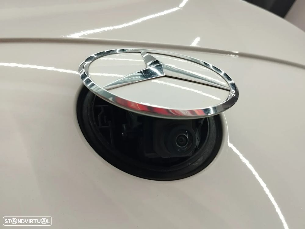 Mercedes-Benz C 200 AMG Line - 13