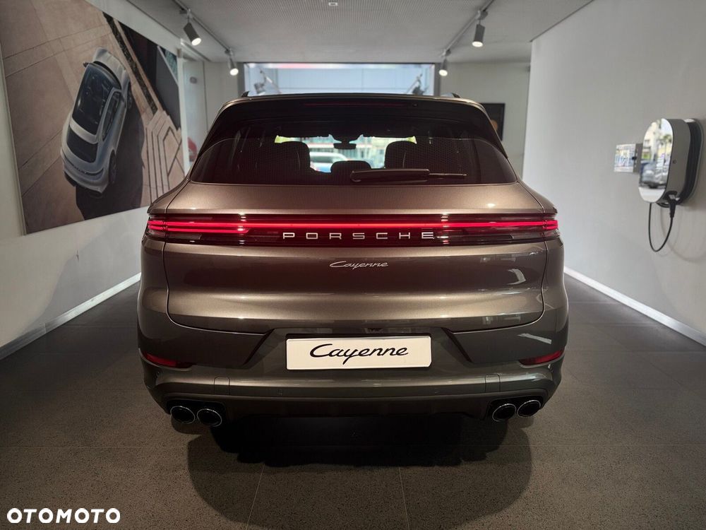 Porsche Cayenne - 6