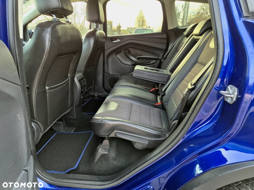 Ford Kuga 2.0 TDCi 2x4 Titanium - 10