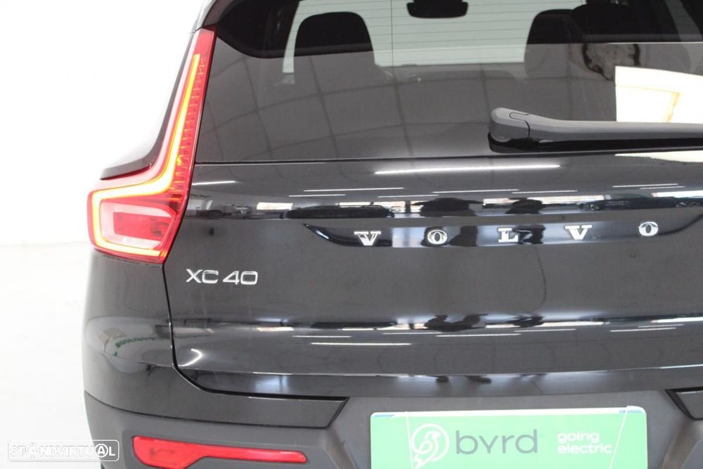 Volvo XC 40 Recharge Core - 7